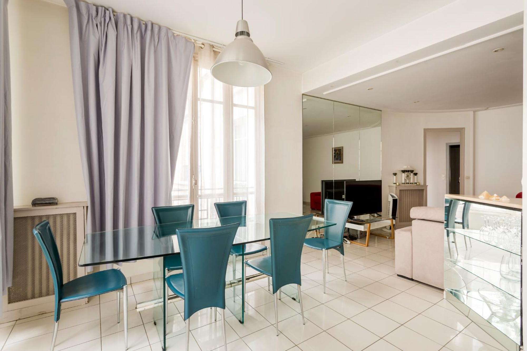 Champs-elysees Lincoln - 2bdr Parijs