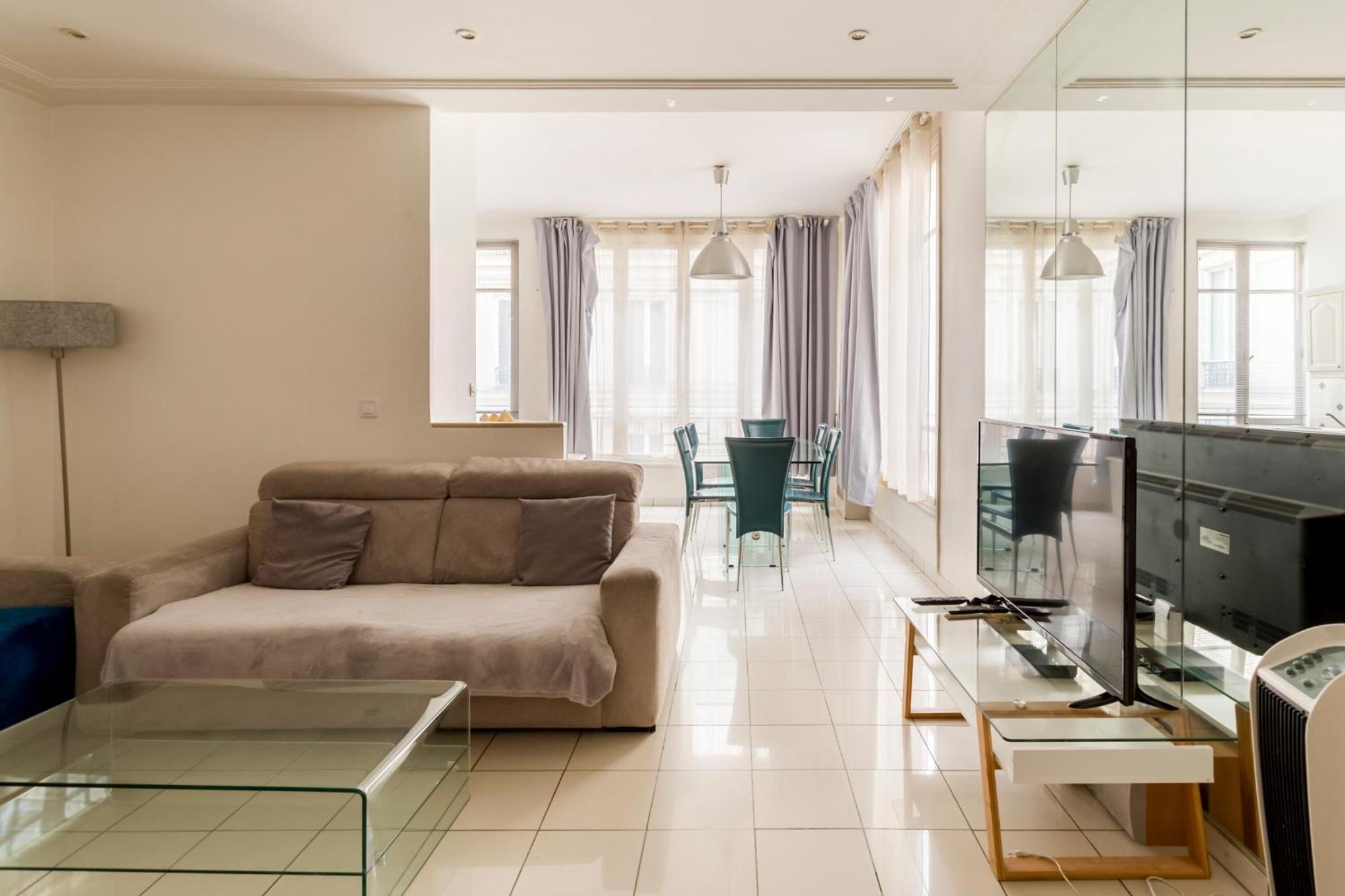 Champs-elysees Lincoln - 2bdr * Parijs