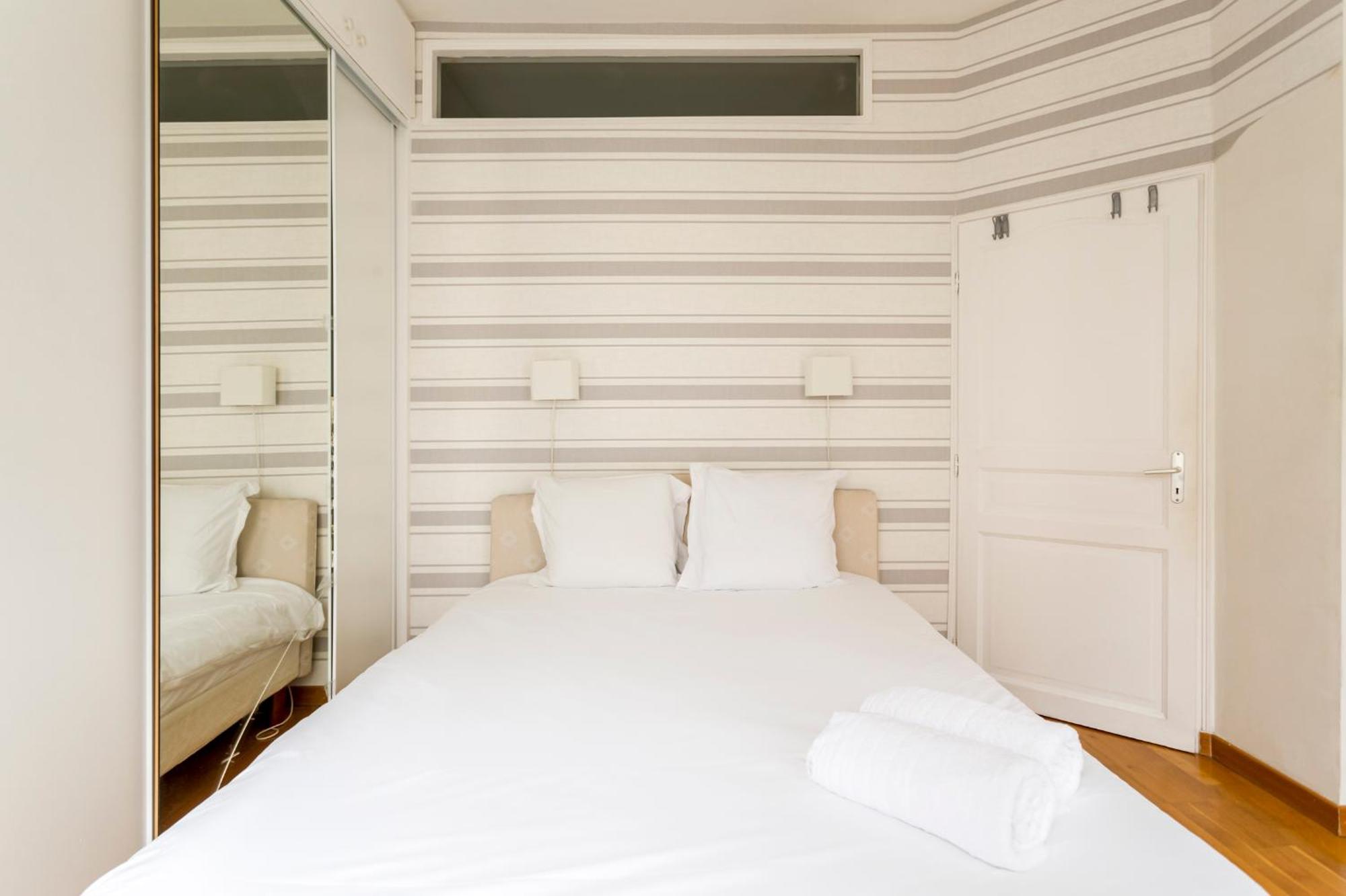Champs-elysees Lincoln - 2bdr Parijs